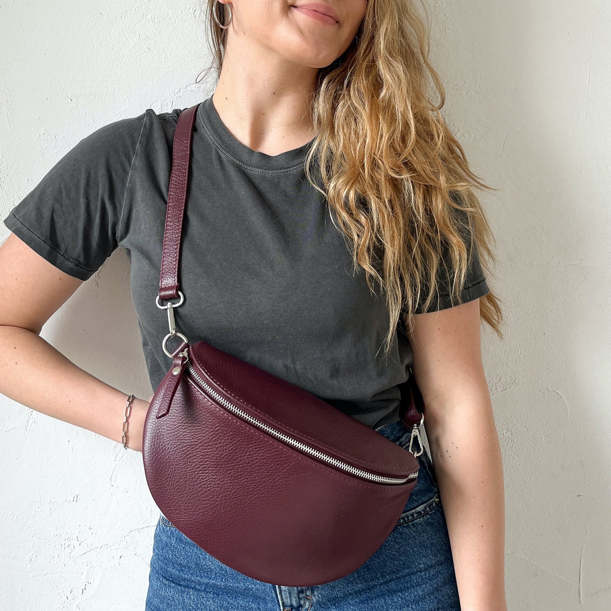 lepelou - leder - Bauchtasche - TONI dunkel bordeaux mit Wechselgurt | S - L - LPBTONDBOL1