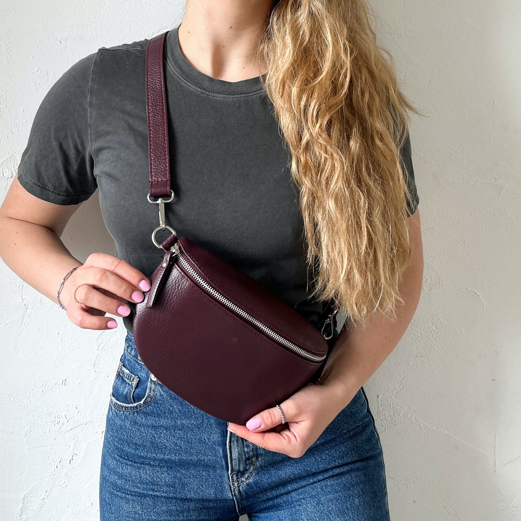 lepelou - leder - Bauchtasche - TONI dunkel bordeaux mit Wechselgurt | S - L - LPBTONDBOM1