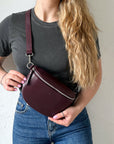 lepelou - leder - Bauchtasche - TONI dunkel bordeaux mit Wechselgurt | S - L - LPBTONDBOM1