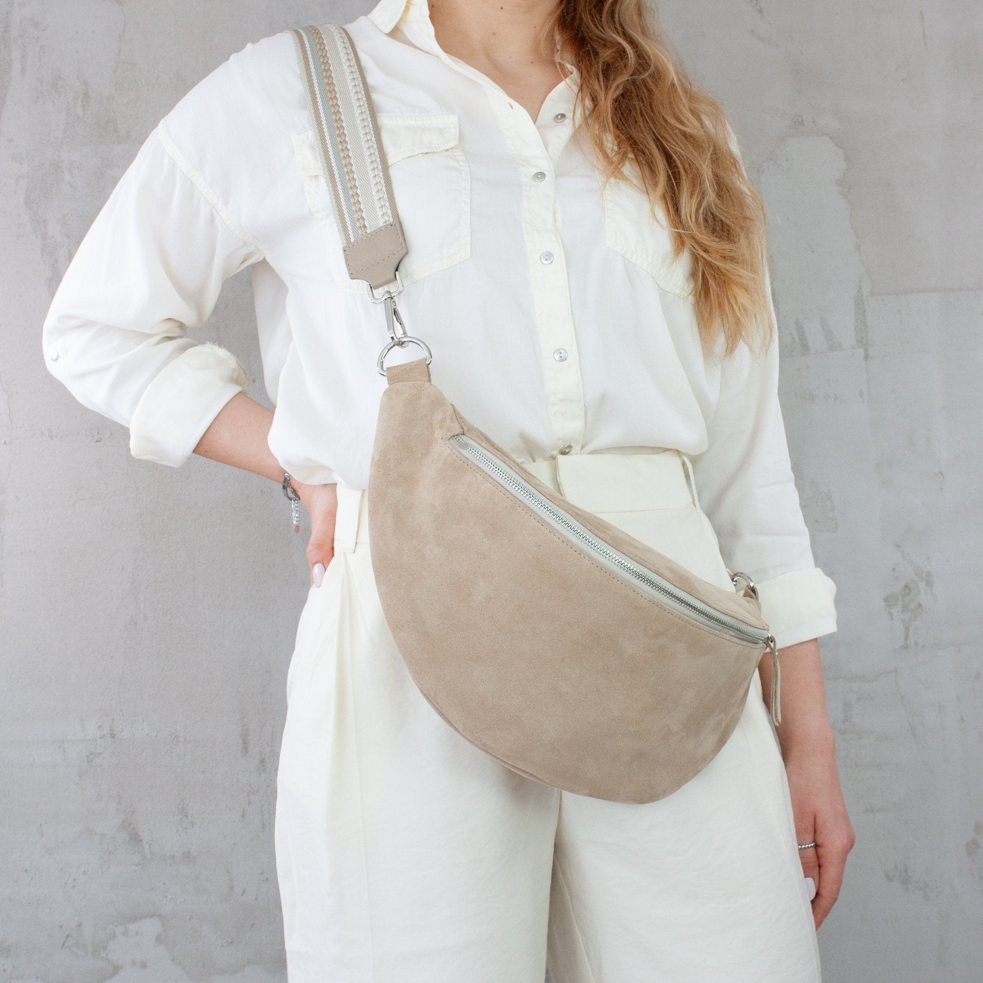 lepelou - leder - Bauchtasche - XL Wildleder Bauchtasche beige mit Wechselgurt - LPBVALBEIXL1