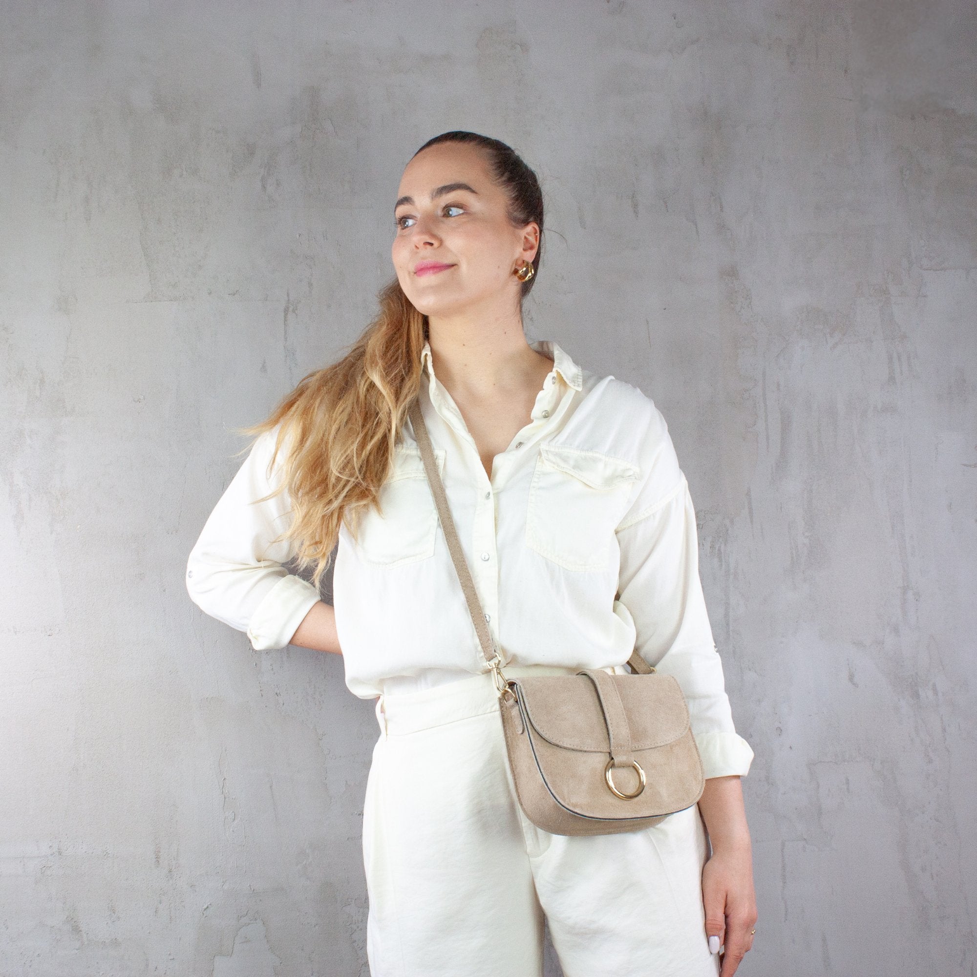 lepelou - leder - HANNA – Wildleder Umhängetasche beige - LPHHANBEIE