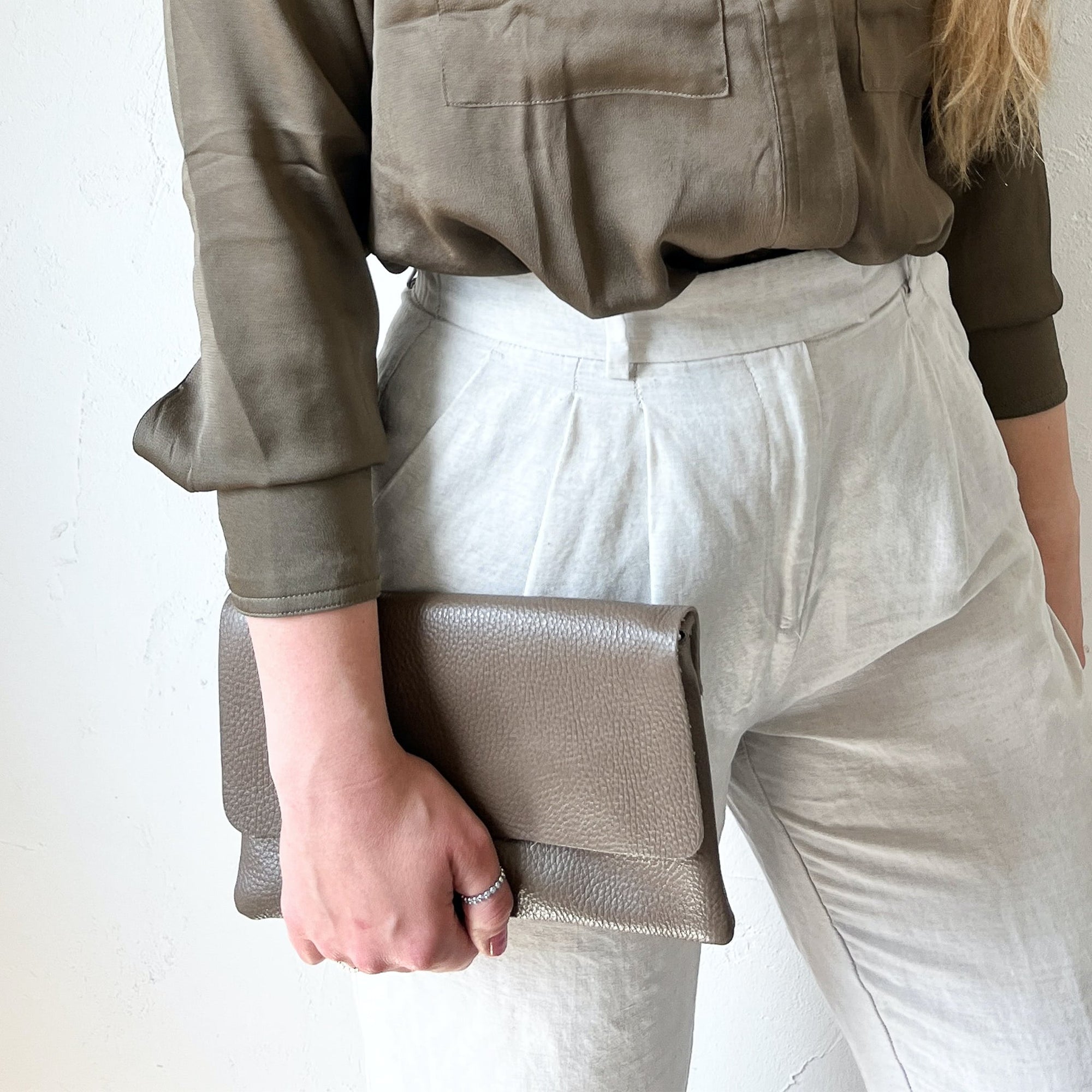 lepelou - leder - LUNA – Leder Clutch taupe - LPHLUNTAUE